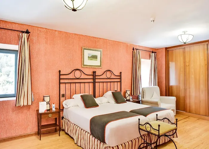 Oyo El Corzo MountainHotel Rural